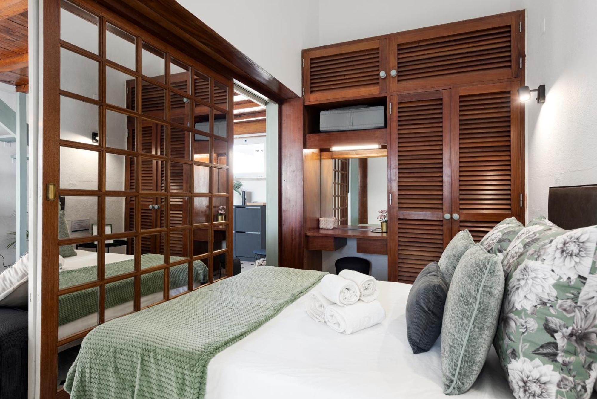 Marina Club - Sea Front - *