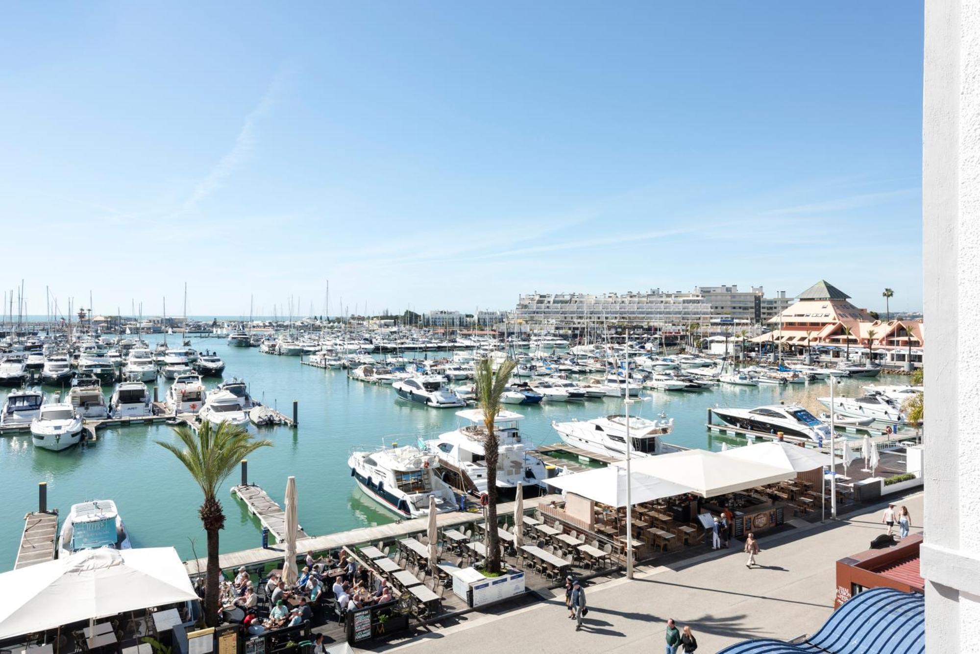 Marina Club - Sea Front - Apartment *